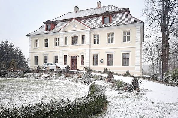 Pałac w Chichach (woj. lubuskie) – renowacja