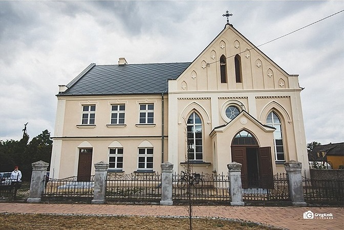 Koźminek (woj. wielkopolskie) – renowacja kaplicy ewangelickiej