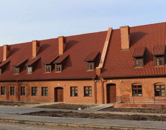 Malbork – odbudowa dwóch średniowiecznych budynków na Przedzamczu