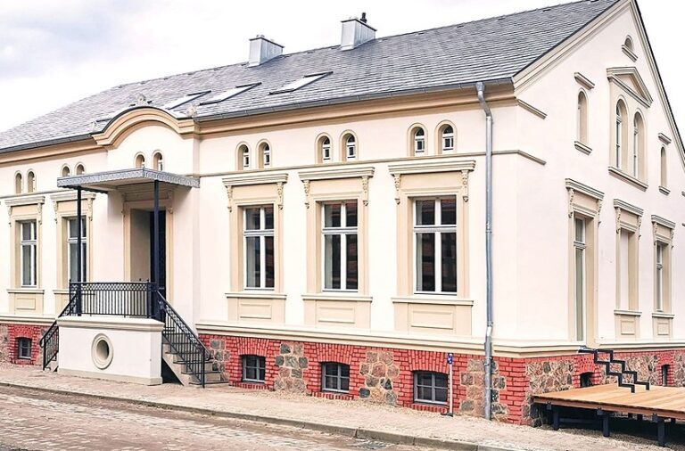 Niemcy – dom we wsi Garz (Brandenburgia) odzyskał dawny wygląd