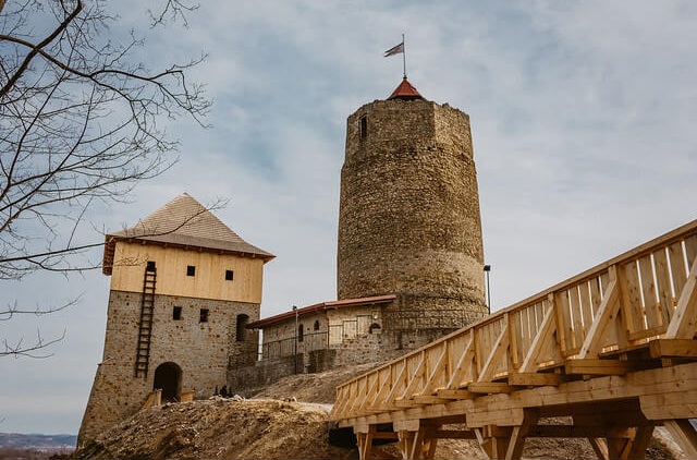 Czchów (pow. brzeski, woj. małopolskie) – podsumowujemy to, co wiadomo na pewno o odbudowie zamku