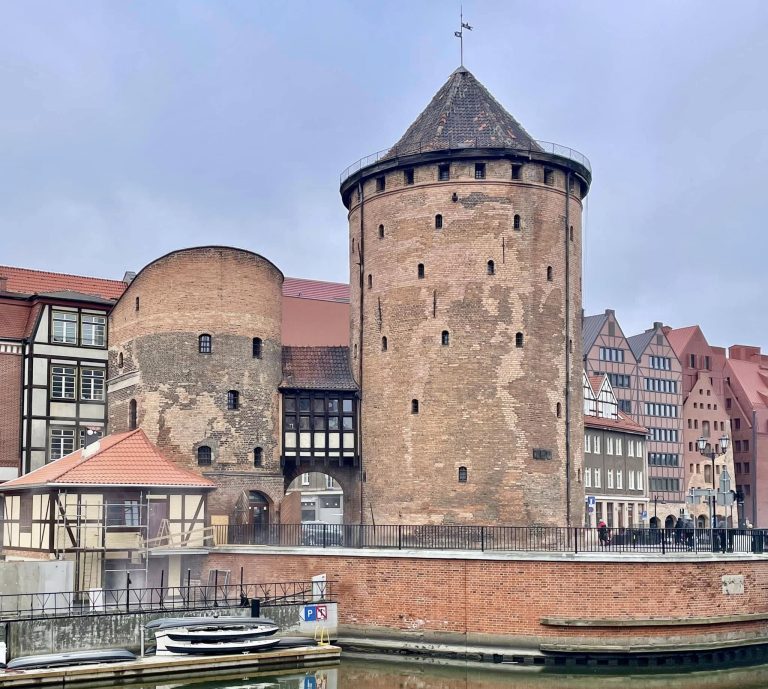 Gdańsk – odbudowa odwachu przy Bramie Stągiewnej