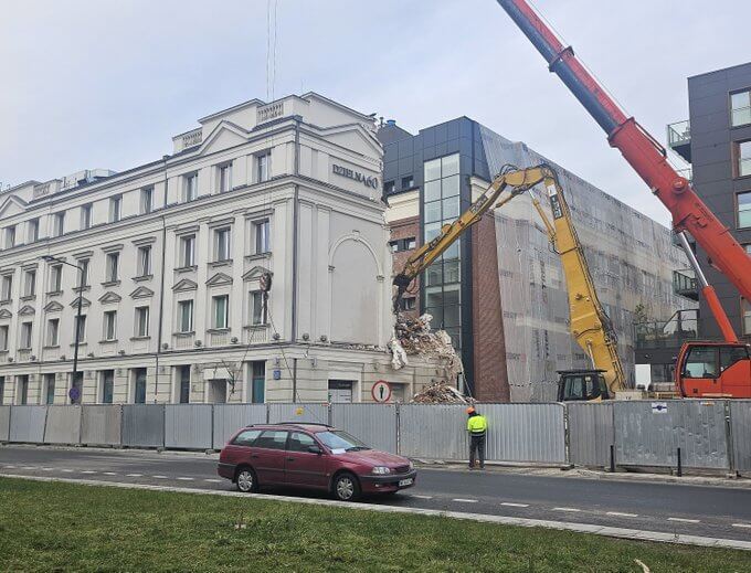 Gdańsk, Warszawa, Chwałowice, Jegłownik, Lublin – nowa, tradycyjna architektura (i dawna też) wciąż na cenzurowanym