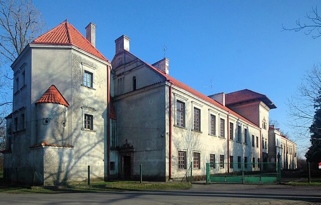 Byki (Piotrków Trybunalski) – zamek Bykowskich przejdzie gruntowny remont i zyska nowe funkcje