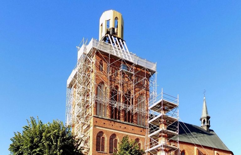 Świdwin (woj. zachodniopomorskie) – odbudowa hełmu kościoła pw. Matki Boskiej Nieustającej Pomocy