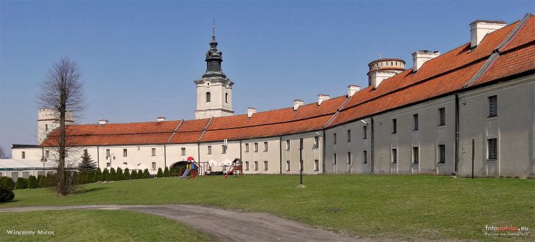 Sulejów (woj. łódzkie) – o odbudowie zabudowań gospodarczych klasztoru oraz o tym, jak młodzi architekci widzą przyszłość tego miejsca