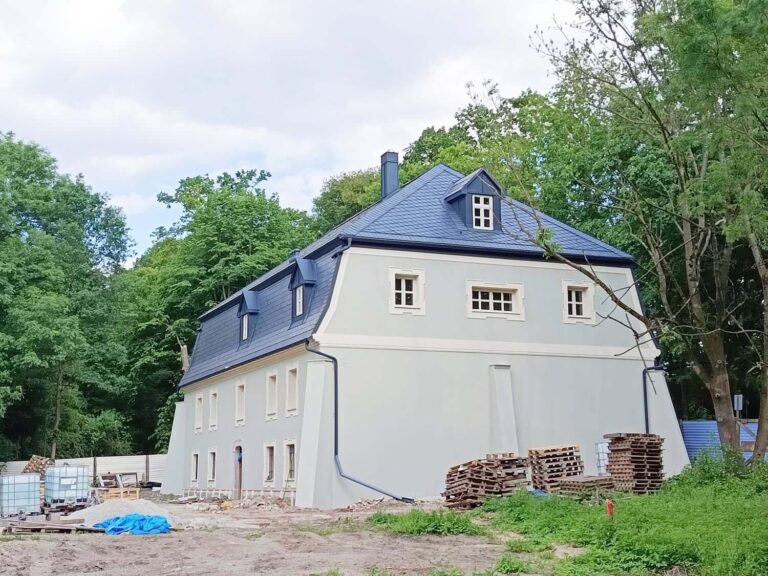 Zawada Książęca (woj. śląskie) – odbudowa dworku myśliwskiego w rezerwacie przyrody Łężczok